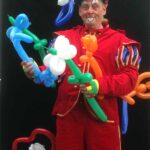 spectacle arbre de noel cse lyon 2024 animation jeux en bois pour enfant one top event clown sculpteur de ballon